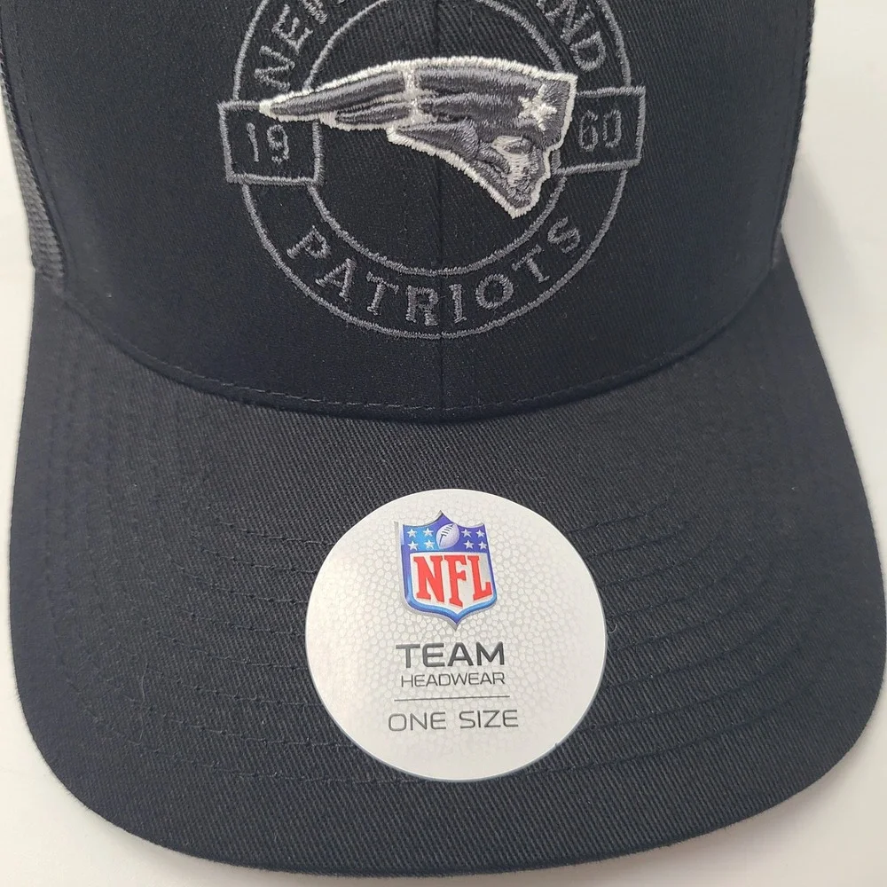New England Patriots Hat Adjustable Trucker Mesh NFL Team Apparel Black Logo Men